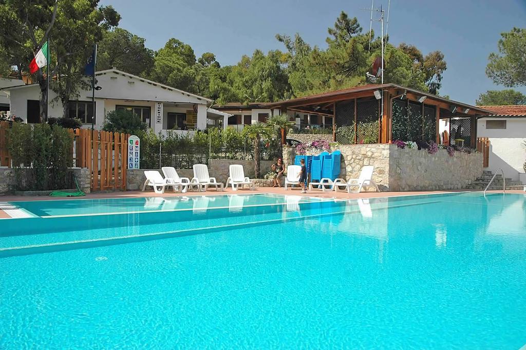 Camping Europa 2 Hotel Capoliveri  Exterior photo